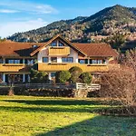 Wolke 7 - Traumhafter Bergblick Mit Stil - Garage